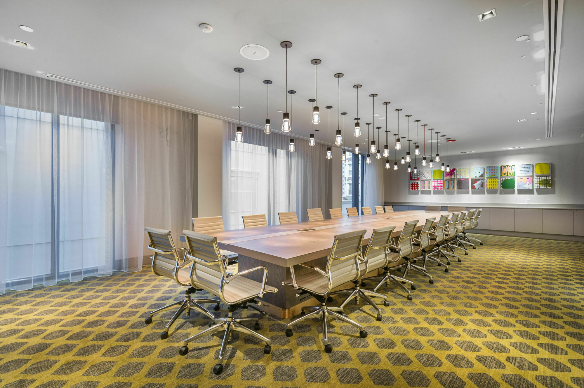 Hotel Commonwealth Boston Kültér fotó Boardroom at the Hilton London Paddington