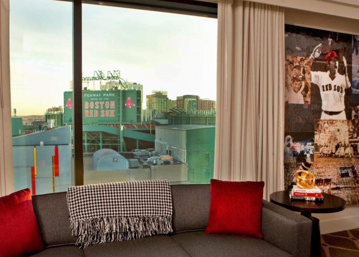 Hotel Commonwealth Boston Kültér fotó A view of Fenway Park from a room at the Hotel Commonwealth